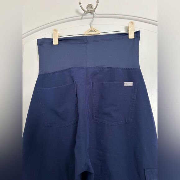 Figs Yola Women's Navy Blue Slim Leg Cargo Maternity Scrub Pants Size XS comfy - Picture 5 of 10